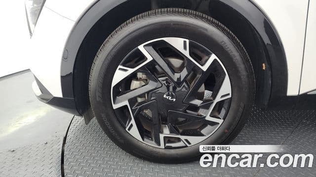 Kia Sportage 2021 — ფოტო 5/20