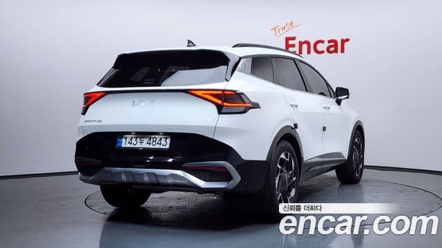 Kia Sportage 2022 — Şəkil 2/20