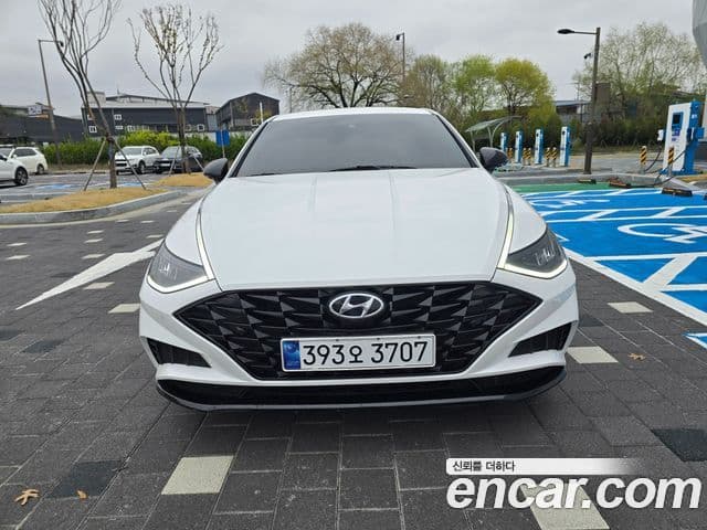 Hyundai Sonata 2022 — Фото 1/20