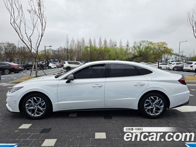 Hyundai Sonata 2022 — Фото 2/20