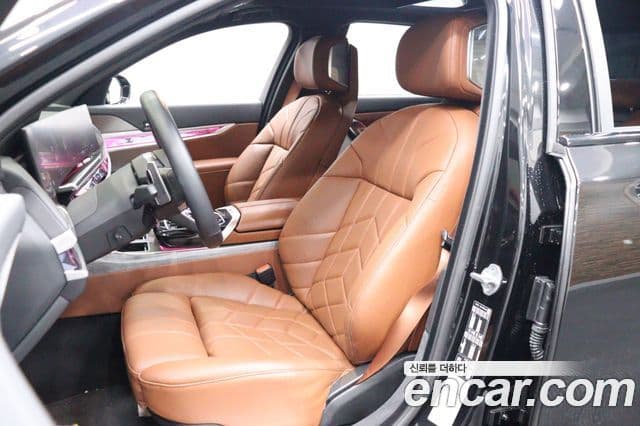 BMW 7 Series 2024 — Photo 20/20