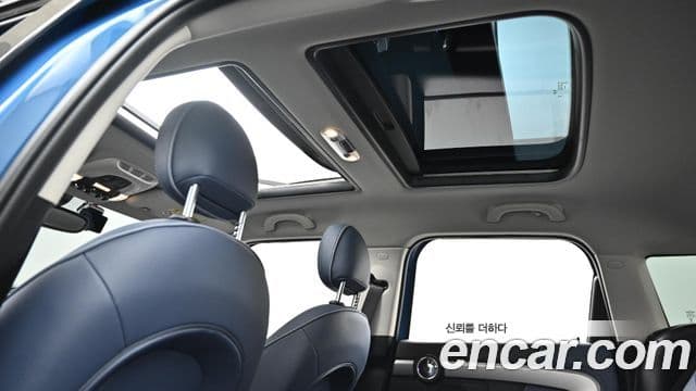 Mini Cooper S Countryman 2023 — ფოტო 19/20