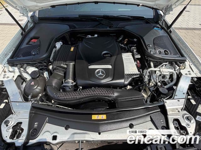 Mercedes-Benz E-Class 2021 — Фото 6/20