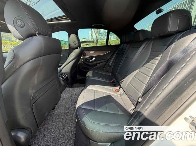 Mercedes-Benz E-Class 2021 — Фото 11/20