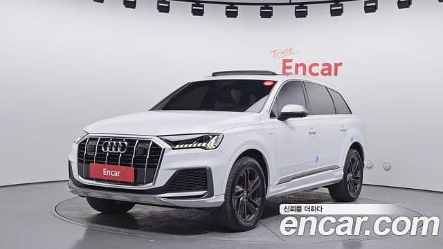 Audi Q7 2021 — Şəkil 1/20