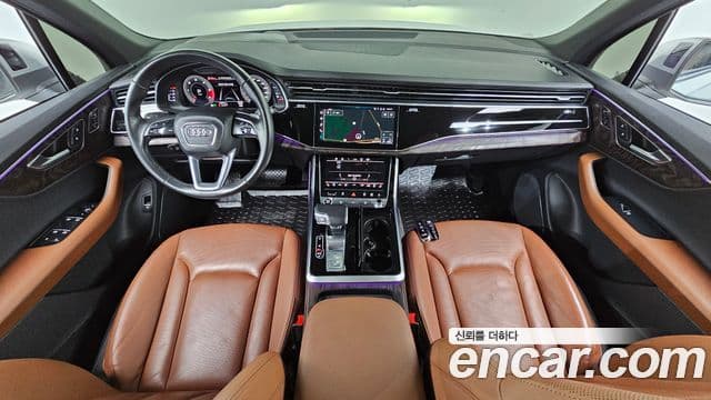 Audi Q7 2021 — Şəkil 7/20