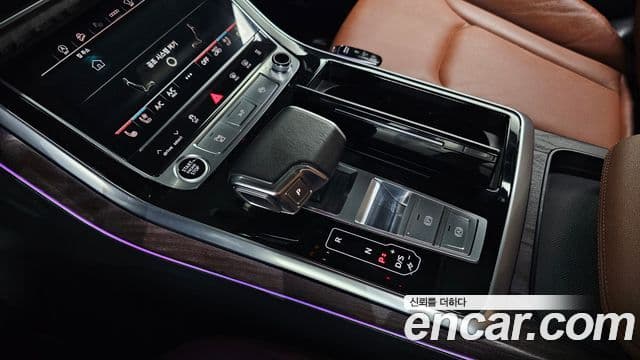 Audi Q7 2021 — Şəkil 9/20