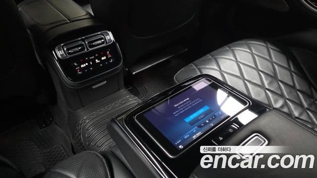 Mercedes-Benz S-Class 2021 — Photo 20/39