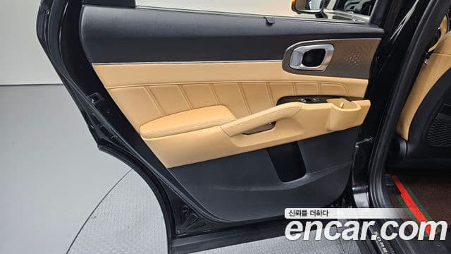 Kia Sorento 2021 — Photo 11/31