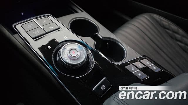 Kia K8 2022 — Şəkil 9/20