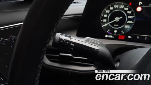 Kia K8 2022 — Şəkil 16/20