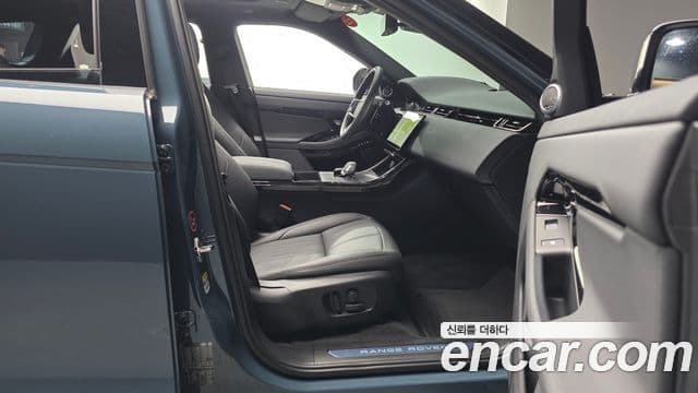 Land Rover Range Rover Evoque 2024 — ფოტო 11/20