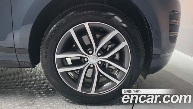 Land Rover Range Rover Evoque 2024 — Şəkil 29/32
