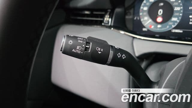 Land Rover Range Rover Evoque 2024 — Şəkil 17/32