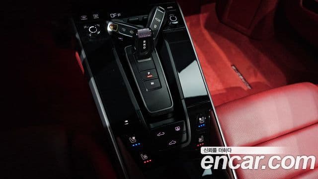 Porsche 911 2023 — ფოტო 7/20
