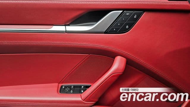Porsche 911 2023 — Photo 5/38