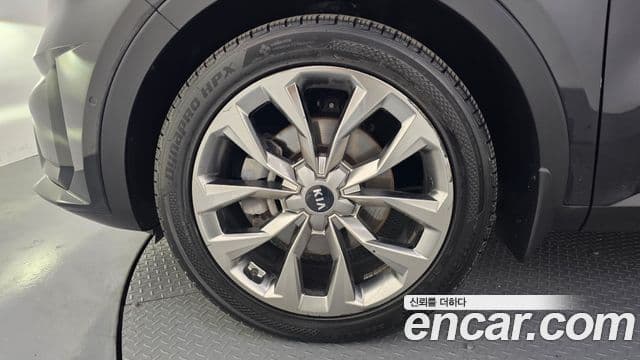 Kia Sorento 2020 — Фото 5/20