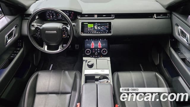 Land Rover Range Rover Velar 2019 — Photo 10/33