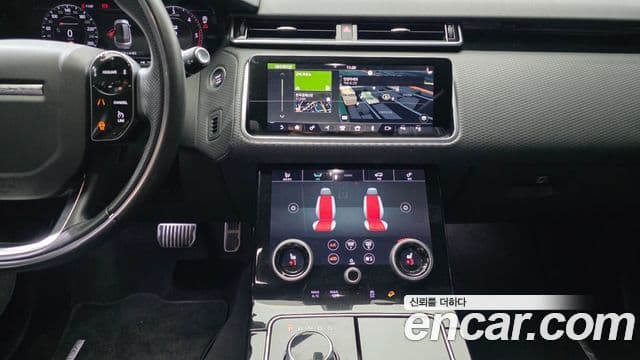 Land Rover Range Rover Velar 2019 — Photo 19/33