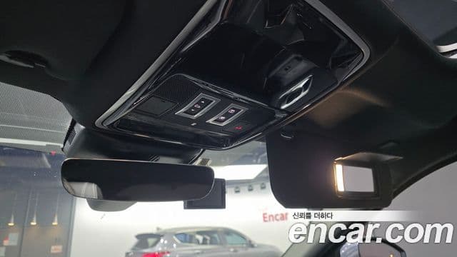 Land Rover Range Rover Velar 2019 — Photo 14/33