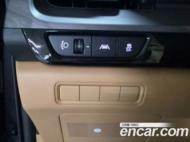 Kia Carnival 2023 — Şəkil 14/20