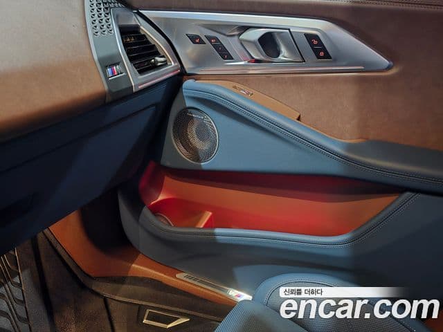 BMW XM 2023 — ფოტო 9/20