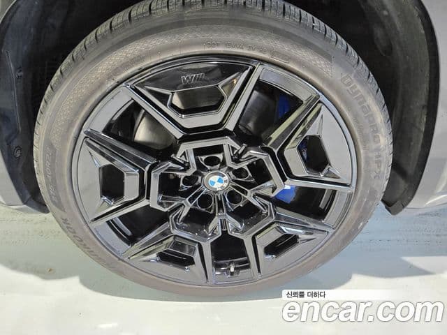BMW XM 2023 — ფოტო 16/20