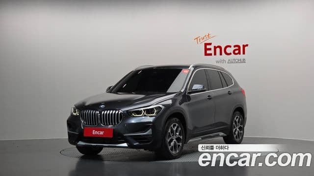 BMW X1 2022 — ფოტო 1/20