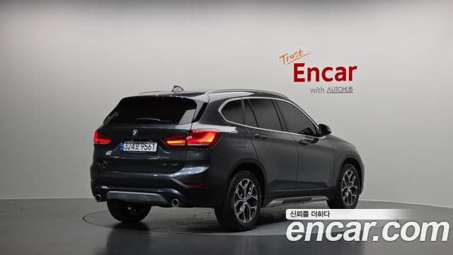 BMW X1 2022 — ფოტო 2/20