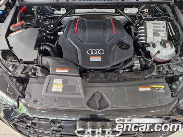 Audi SQ5 2023 — ფოტო 15/20