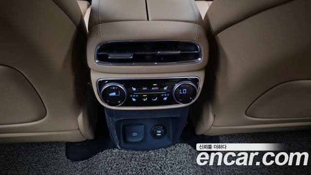 Genesis GV80 2023 — Şəkil 19/20