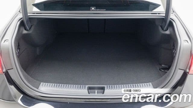 Mercedes-Benz E-Class 2025 — Şəkil 10/20