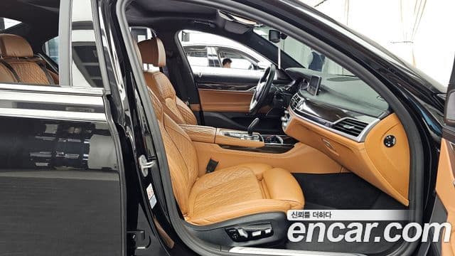 BMW 7 Series 2021 — ფოტო 11/20