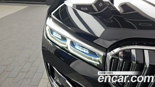 BMW 7 Series 2021 — Photo 22/34