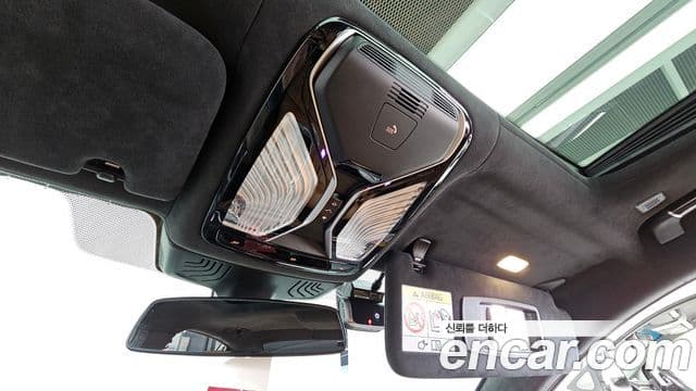 BMW 7 Series 2021 — Photo 7/34