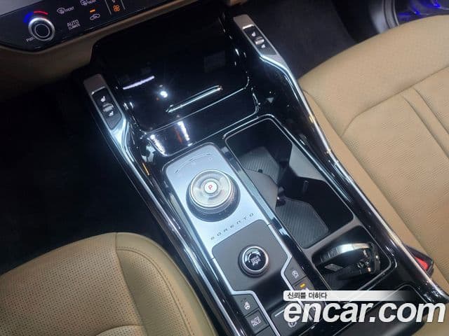 Kia Sorento 2024 — Şəkil 14/20
