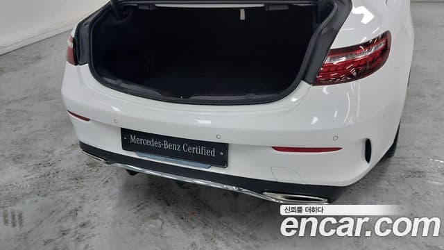 Mercedes-Benz E-Class 2023 — Фото 11/20