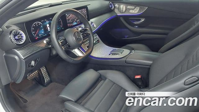 Mercedes-Benz E-Class 2023 — Фото 14/20