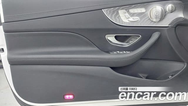 Mercedes-Benz E-Class 2023 — Фото 15/20