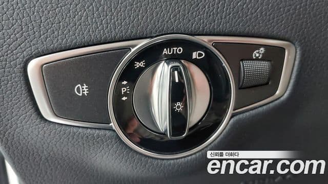Mercedes-Benz E-Class 2023 — Фото 19/20