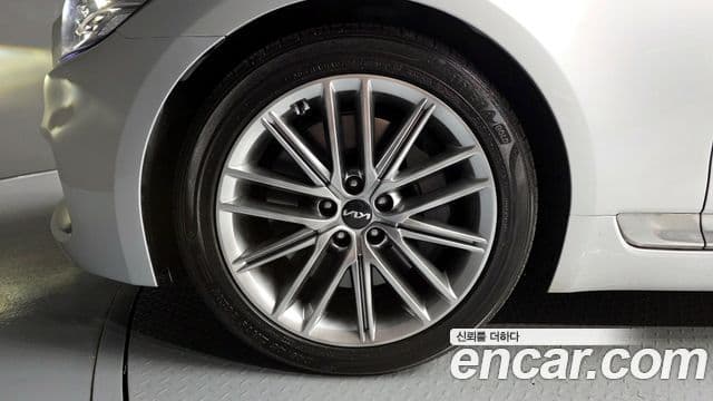 Kia The K9 2021 — фото 5 из 20