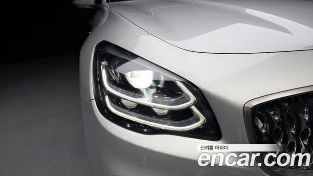 Kia The K9 2021 — Photo 24/39