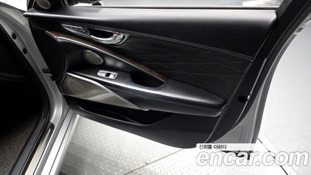 Kia The K9 2021 — Photo 36/39