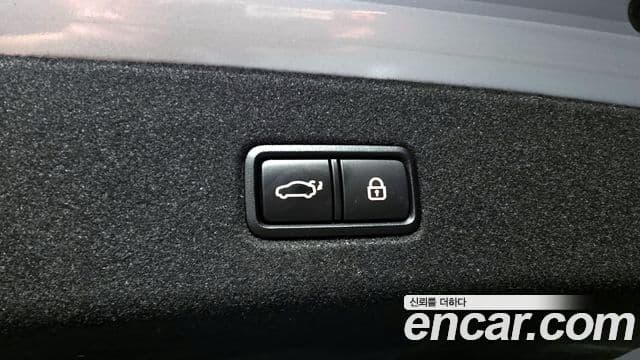 Kia The K9 2021 — Photo 32/39