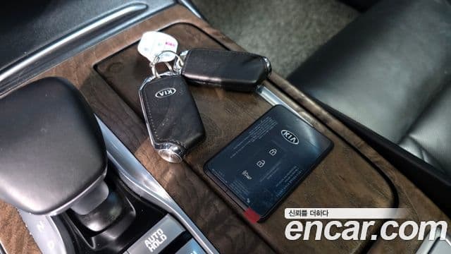 Kia The K9 2021 — Photo 10/39