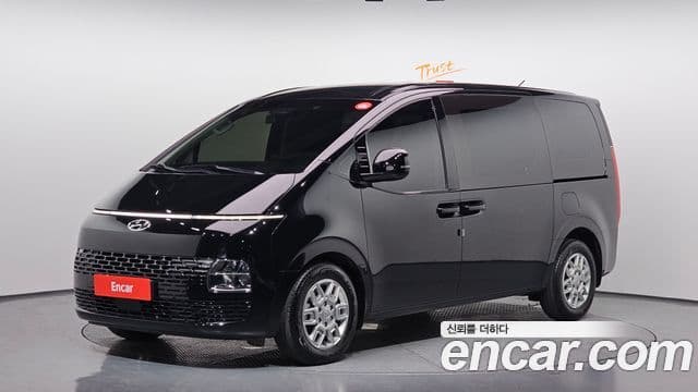 Hyundai Staria 2023 — ფოტო 1/20