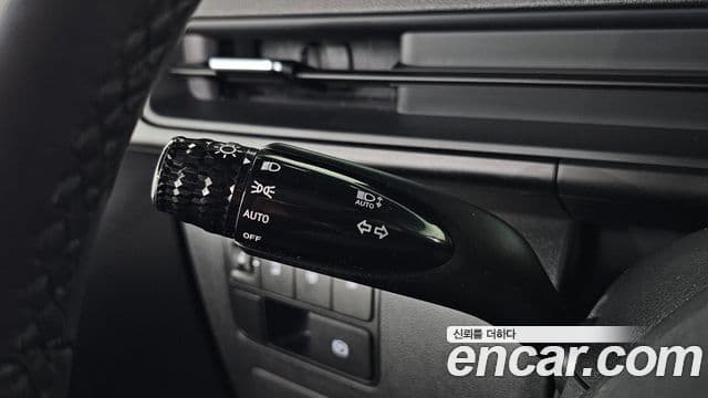 Hyundai Staria 2023 — ფოტო 20/20
