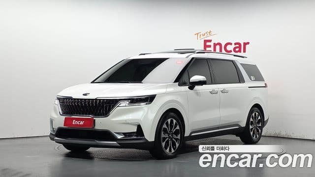 Kia Carnival 2021 — ფოტო 1/20