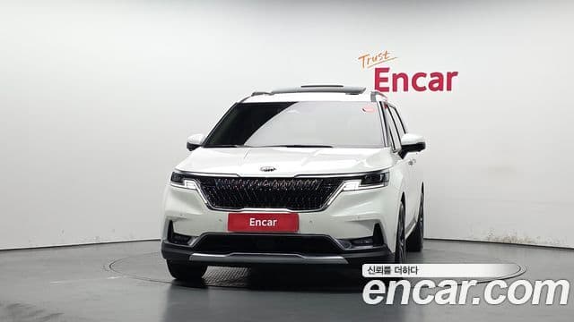 Kia Carnival 2021 — ფოტო 3/20