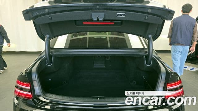 Genesis G80 2021 — Photo 25/34
